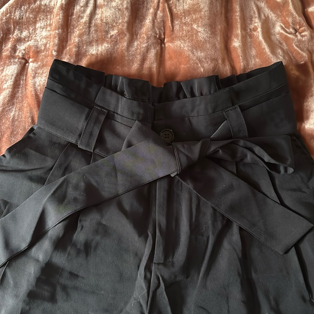 Black paperbag slacks, button & tie waist